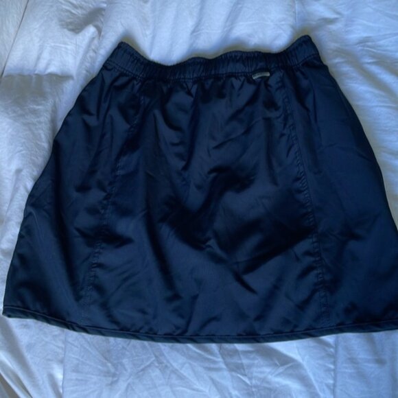 Killtec Skort size 4 - Picture 2 of 10